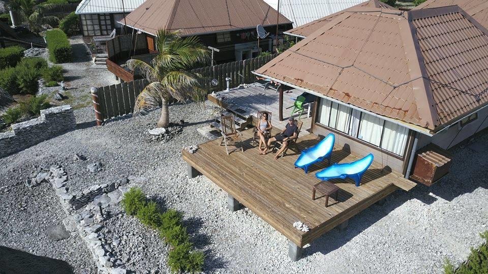 Miki Miki Lodge Avatoru Bagian luar foto